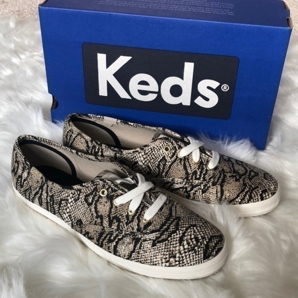 NIB Snake print Keds